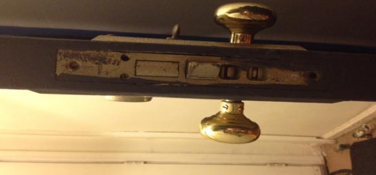Old Mortise Lock Replacement in Willows